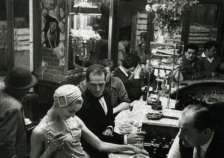 people_in_restaurant